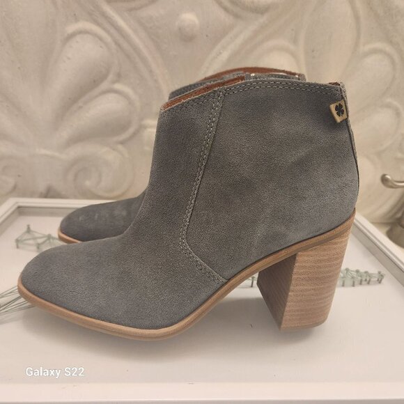 Lucky Brand "Pellyon" Grey/Blue Leather Booties. NWT. Size 8.5 - Picture 1 of 12